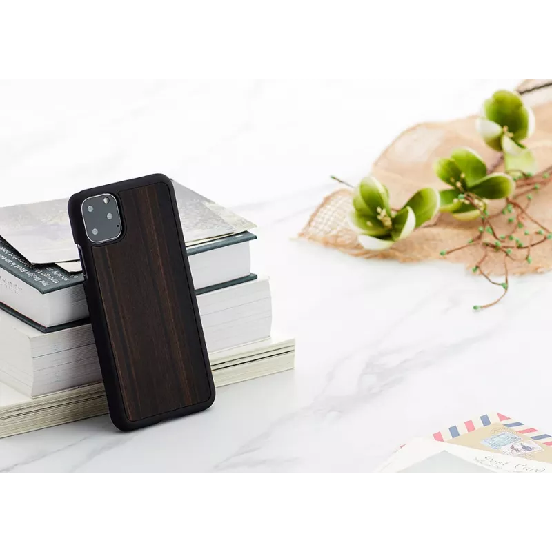 Puzdro na smartphone man and wood pre iPhone 11 Pro Max, ebenovo čierna