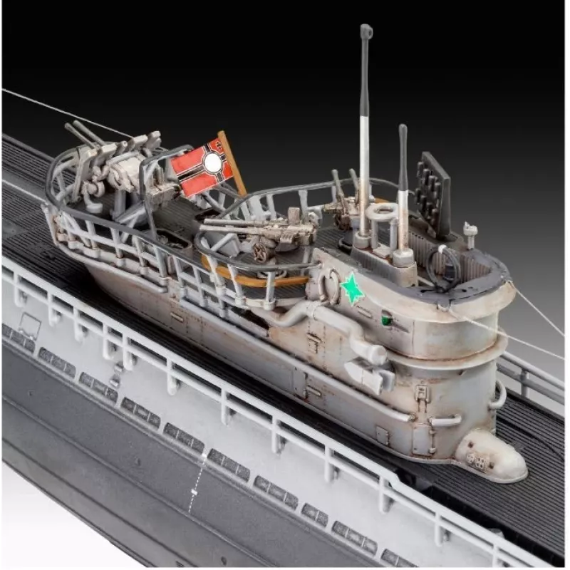 Plastový model German Submarine T.IX C/40 1/144