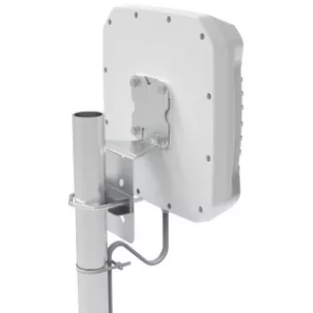 Poynting anténa A-XPOL-0002-V3-01 5G LTE Flat-MIMO, zisk 11 dBi, duálne polarizovaná