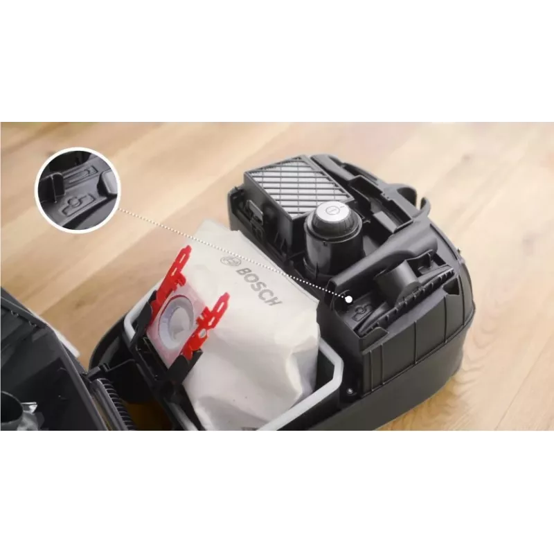 Vysávač Bosch BGB 41RD3H — 600 W, 4 l vrecko, HEPA filter, 11 m akčný rádius, teleskopická trubica, červený