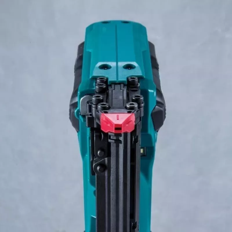 Makita DFN350Z sponkovačka