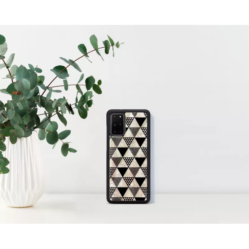 Ochranné puzdro iKins pre Samsung Galaxy S20+ — čierny pyramídový dizajn