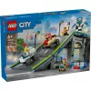 LEGO CITY 60460 No Limits: Nákladný automobil s rampou pre pretekárske auto