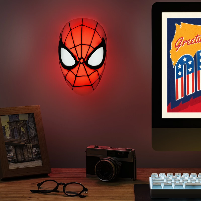 Stolná lampa Paladone Spiderman Mask Light