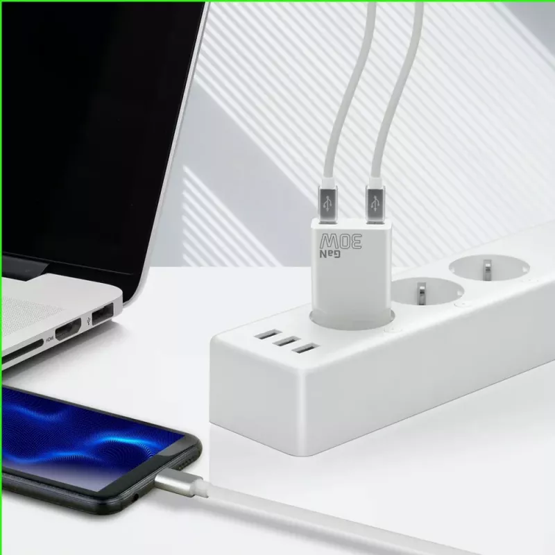 Napájací zdroj everActive SC-385Q Super slim QC 4 Fast Charging — USB rýchlonabíjačka, kompaktný dizajn