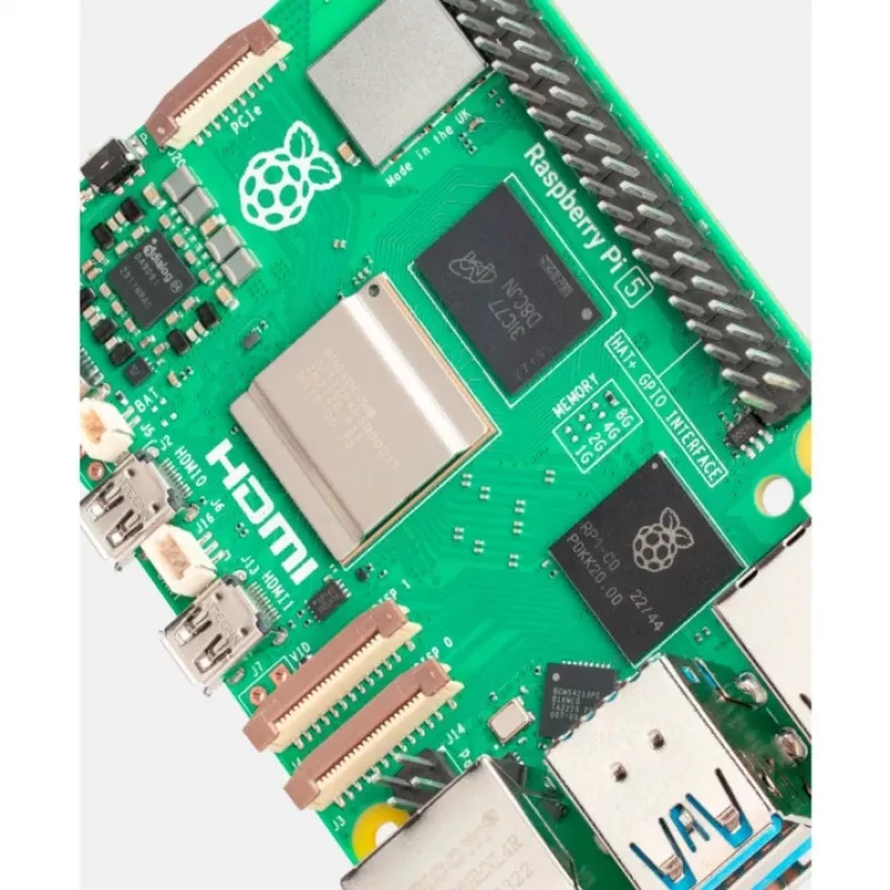Jednodeskový počítač Raspberry Pi 5 2GB RAM od Raspberry — kompaktná vývojová doska, energeticky úsporný SBC