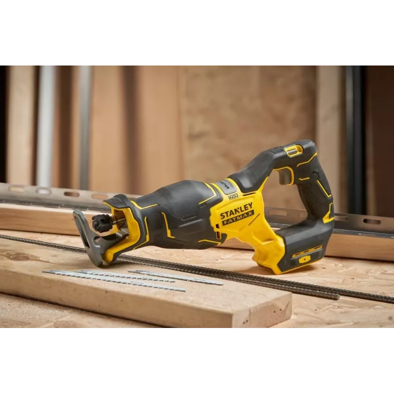 Stanley Fatmax SFMCS311B Reciprosága 18 V čierna, žltá