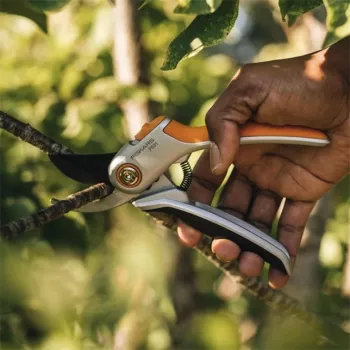 Fiskars 1057168 Plus Metal záhradné nožnice Bypass (1057168)