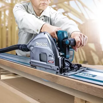 Makita SP001GZ03 40V XGT akumulátorová ponorná okružná píla, 165 mm