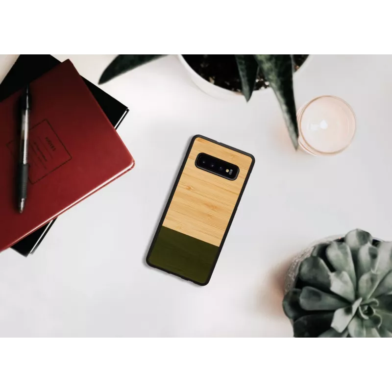 Puzdro na smartphone man and wood pre Samsung Galaxy S10 Plus — bambusový les čierna