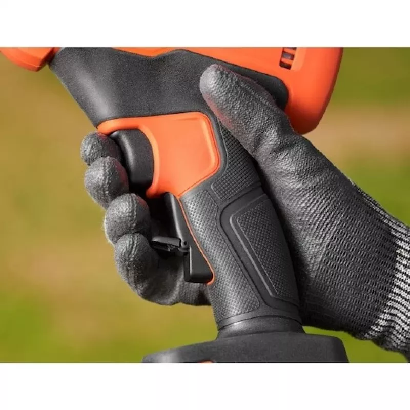 Black & Decker akumulátorové záhradné nožnice 18V/2.0Ah BCPP18D1 Power shear