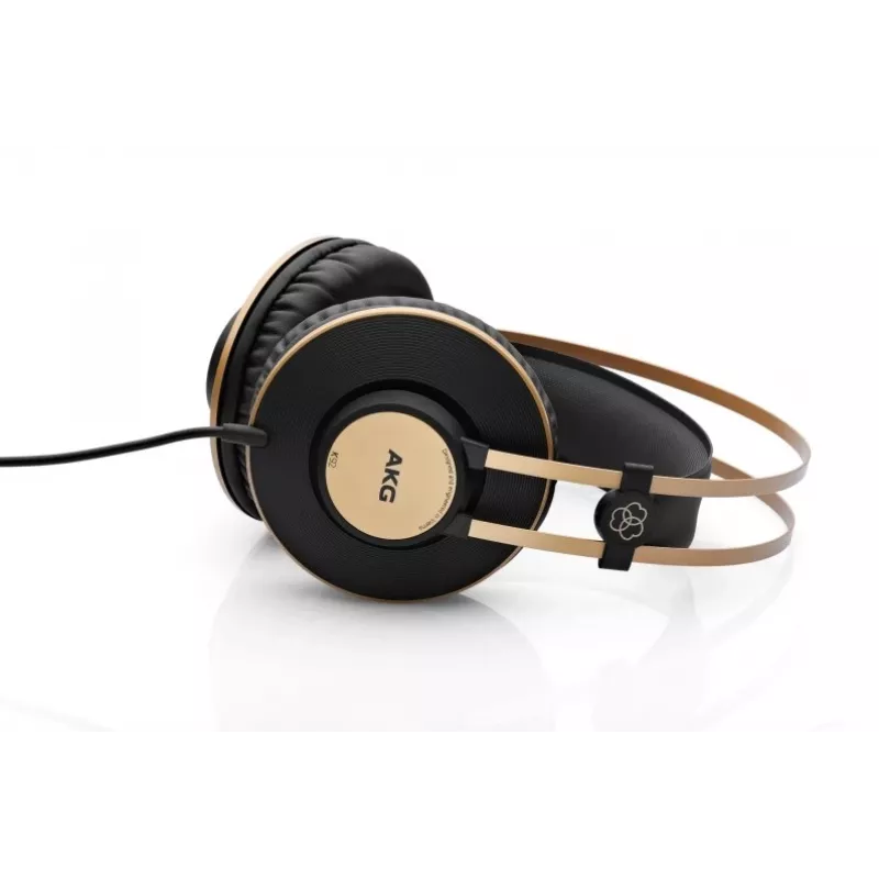 AKG K92 - štúdiové slúchadlá, do uší, uzavreté