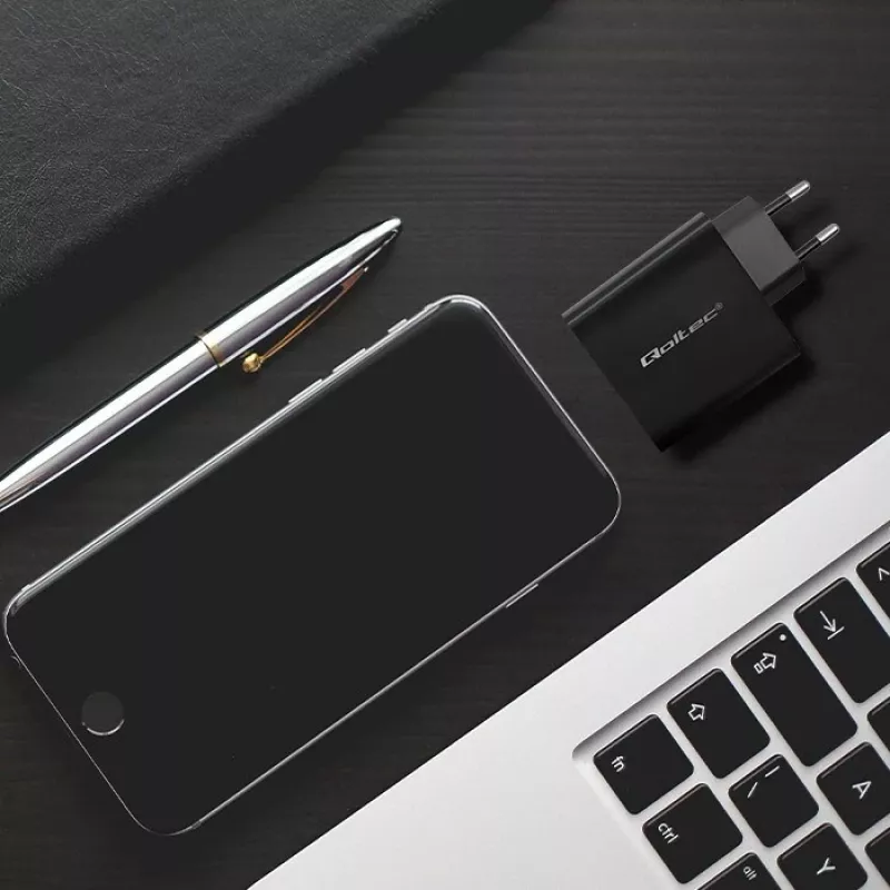 Qoltec 52380 Super Quick PD nabíjačka | 1xUSB-C | 1xUSB | 65W | 5-20V | 1,5-3,25A | čierna