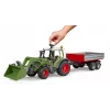 Hračkársky traktor BRUDER Fendt Vario 211 s čelným nakladačom a bočným prívesom