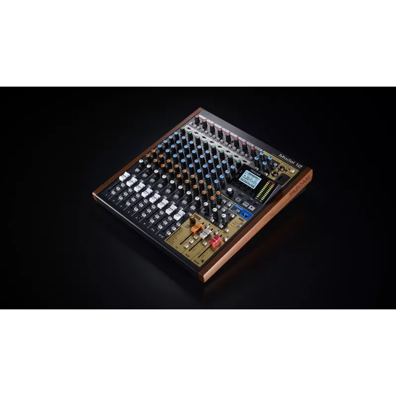 Tascam Model 12 10-kanálový mixér s 12-stopovým rekordérom, 20–20000 Hz, čierna/drevo