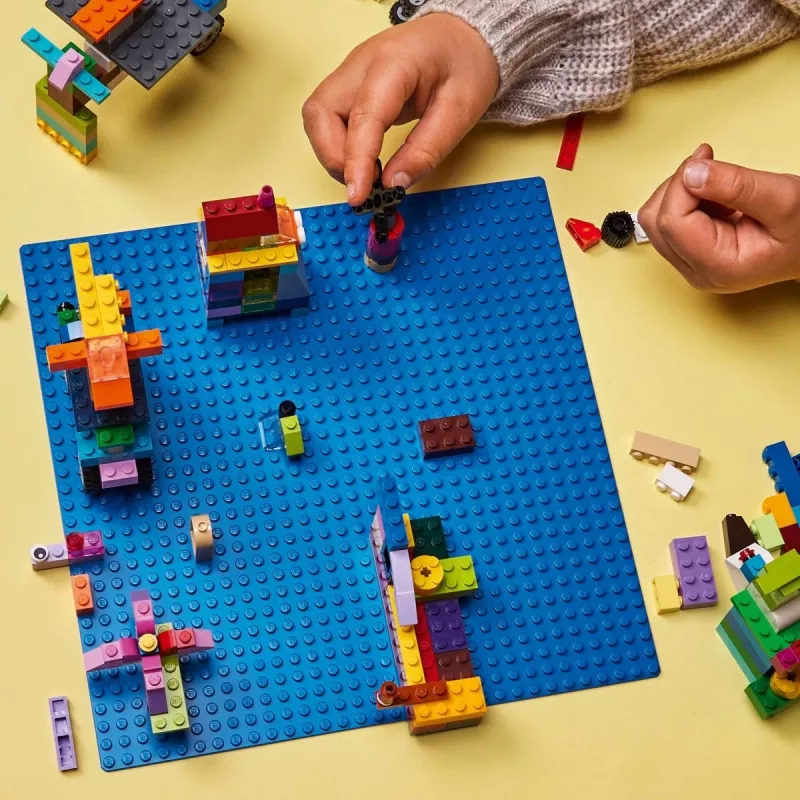 LEGO stavebná doska 11025 — modrá základná doska 32x32 výstupkov, 250×250 mm