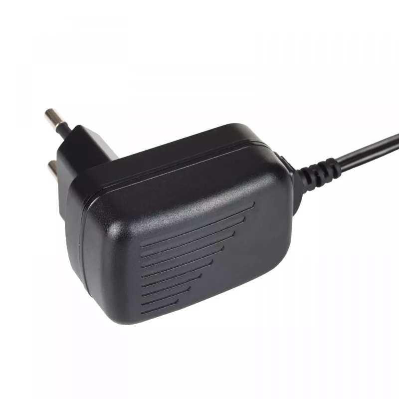 Akyga AK-TB-33 univerzálny napájací zdroj, 5 V, 2 A, 10 W, 5,5 x 2,5 mm, 1,5 m
