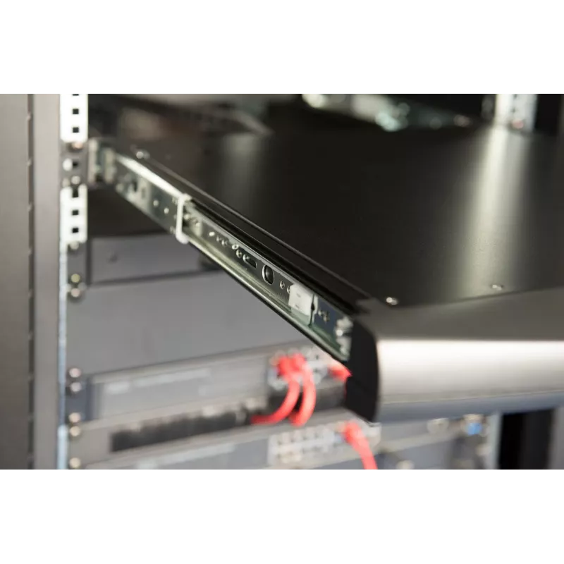 KVM konzola Digitus 19 palcov LCD 8-port VGA US klávesnica