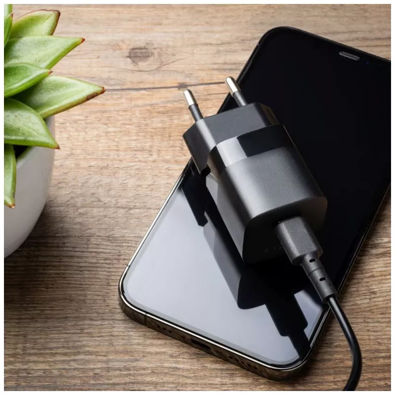 Cestovná USB-C nabíjačka FIXED FIXC25M-C-BK, pevný kábel, 25 W, kompaktná