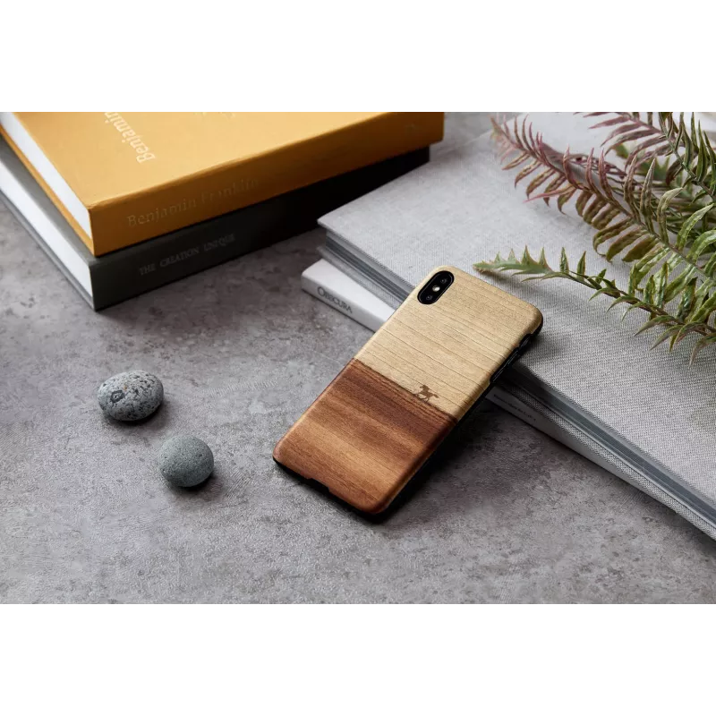 Puzdro na telefón man and wood pre iPhone XS Max — čierne ochranné puzdro