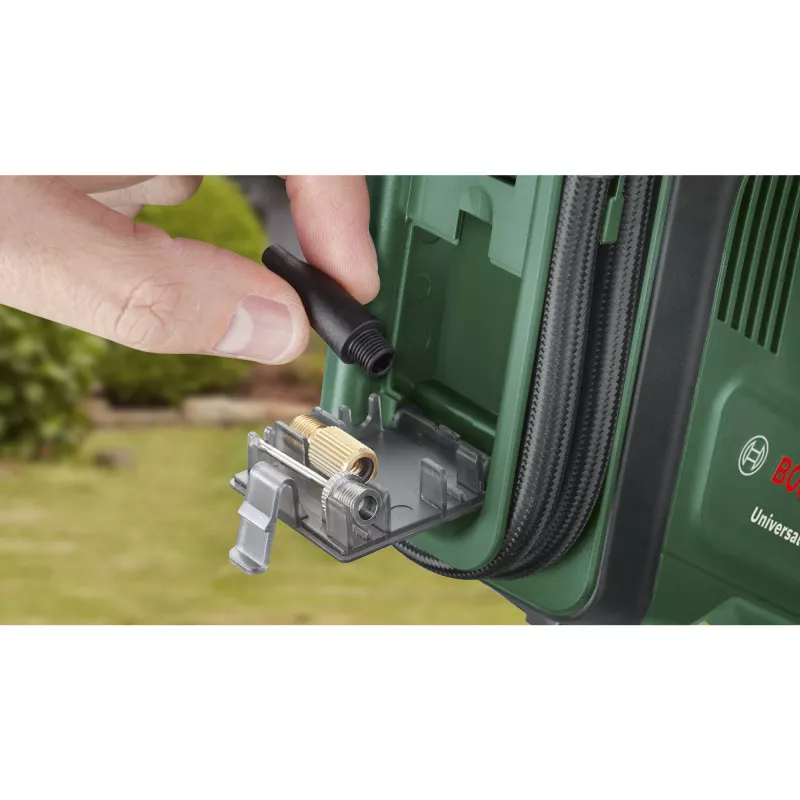 Elektrická pumpa Bosch Universal Pump 18V — 10,3 bar, 30 l/min, Li‑Ion batéria