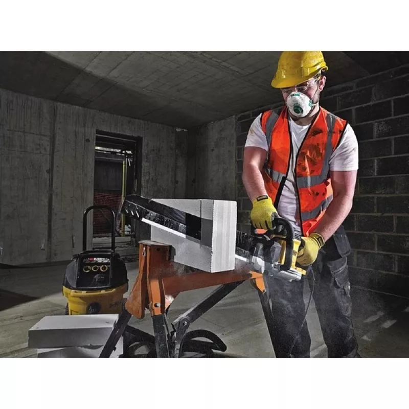 DeWALT DWE 399 aligátorová píla