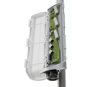 Sieťový switch MikroTik CSS606-1G-2Gi-3S+OUT 6-portový switch s 1G a 10G SFP+ uplinkmi