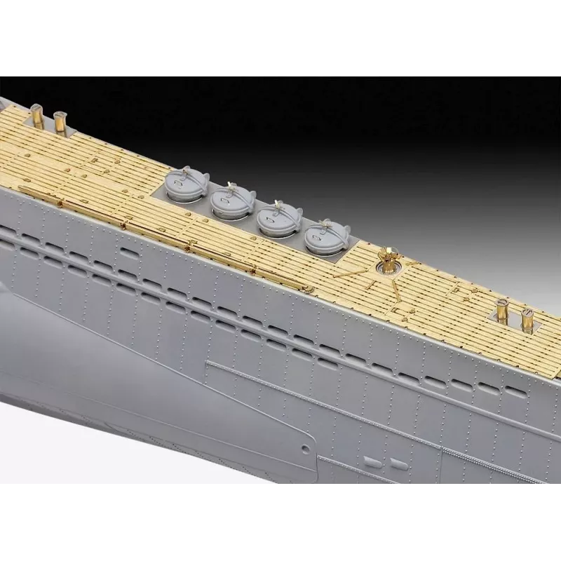 Plastový modelársky set REVELL Nemecká ponorka Typ VII C/41 1:72