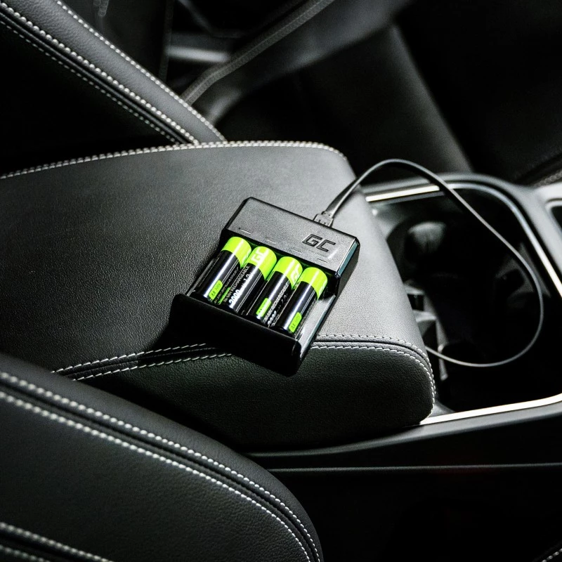 Nabíjačka Green Cell GC VitalCharger s 4× AA 2000mAh NiMH batériami