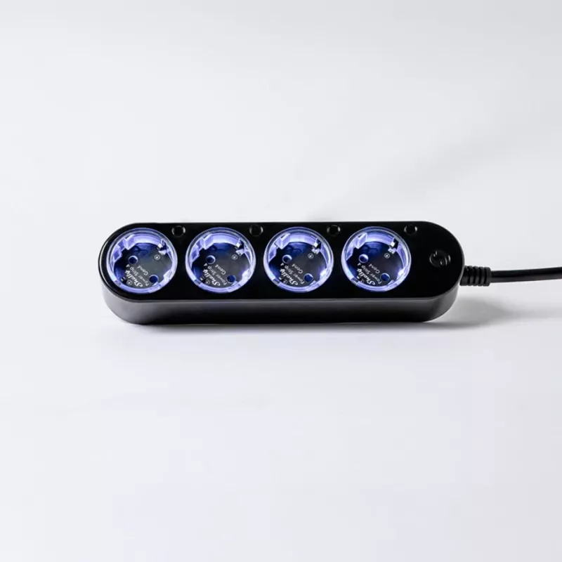 Predlžovacia zásuvka Shelly Plug & Play PS4 Gen4 — 4 zásuvky, 12 A na zásuvku