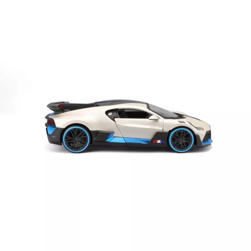 Model kompozit Bugatti Divo 1/24 biela