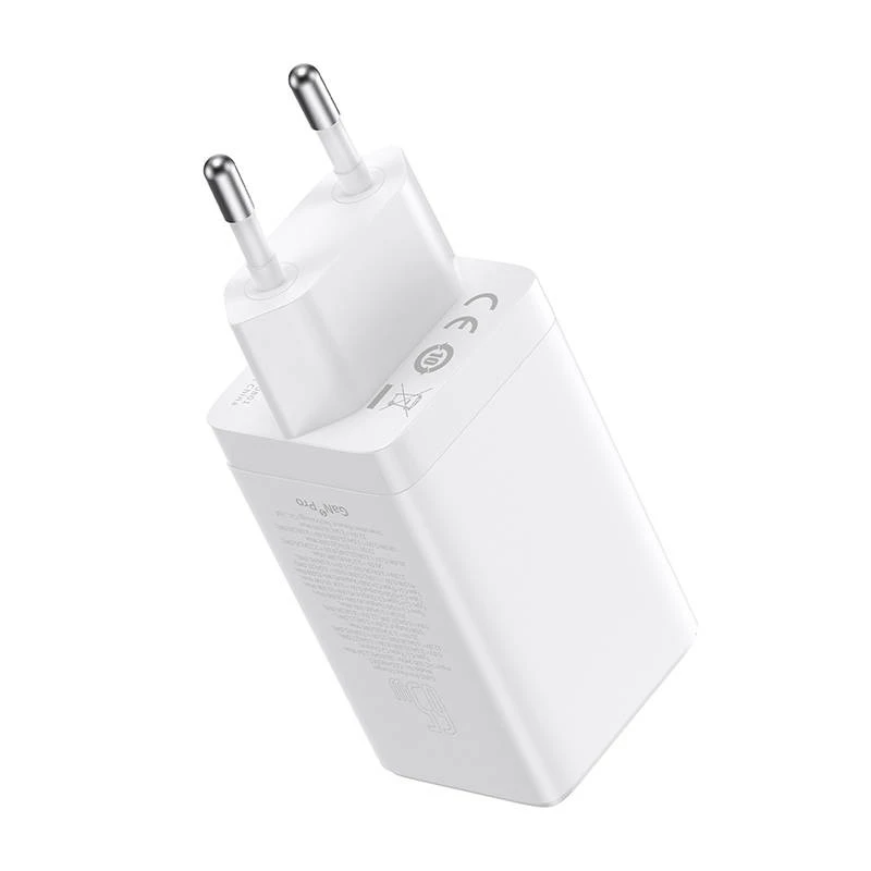 Nástenná nabíjačka Baseus GaN5 Pro 65W — USB + 2×USB-C (QC3.0, PD3.0) s 1m USB-C káblom, biela