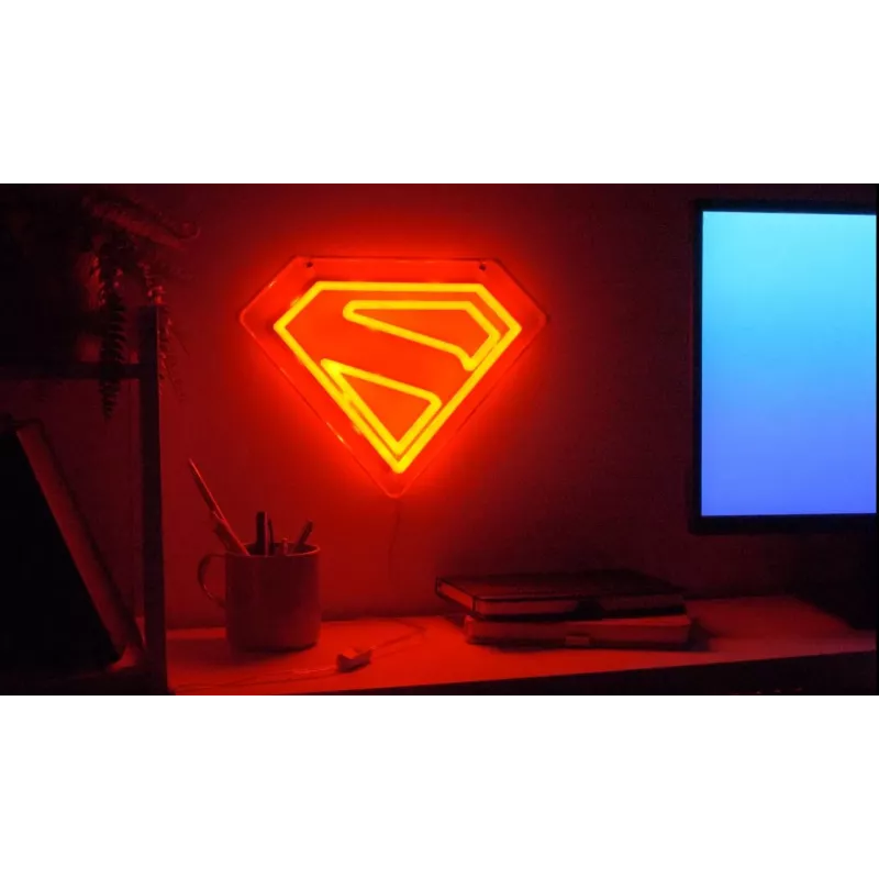 Nástenné LED neónové svetlo Paladone Superman PP14478SMTVN, dekoratívny nástenný štít