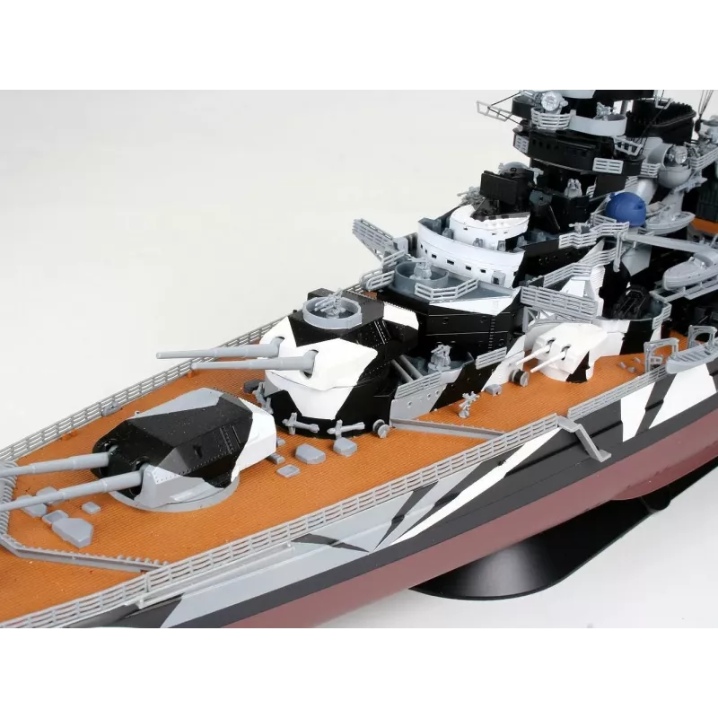 Plastový model lode REVELL Tirpitz mierka 1:350
