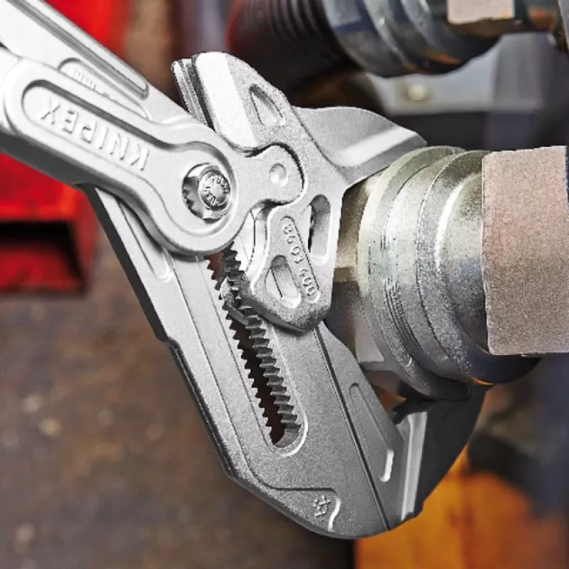 Kliešte na vodovodné potrubie Knipex 86 03 400