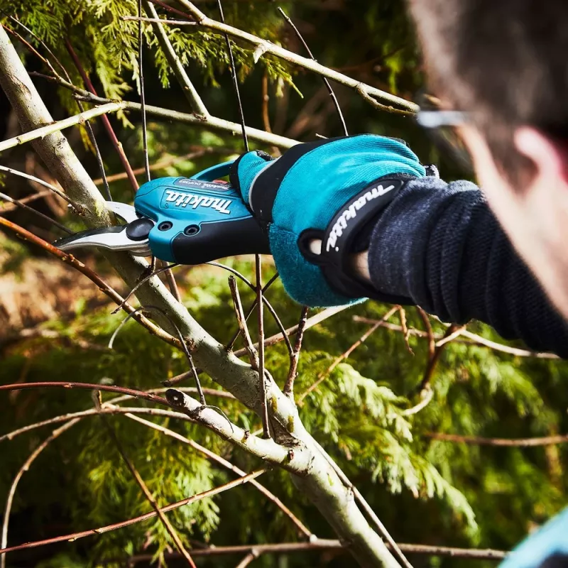 Makita DUP362Z LXT akumulátorové nožnice na konáre