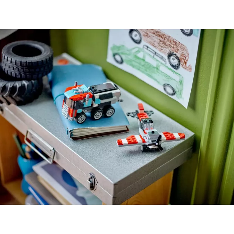 LEGO Creator 3-in-1 31146 Nákladné auto s plošinou a vrtuľník