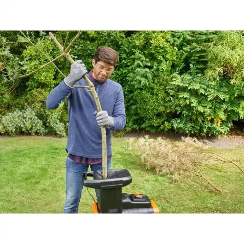 Black & Decker BEGAS5800-QS záhradný drvič 2800 W 45 L