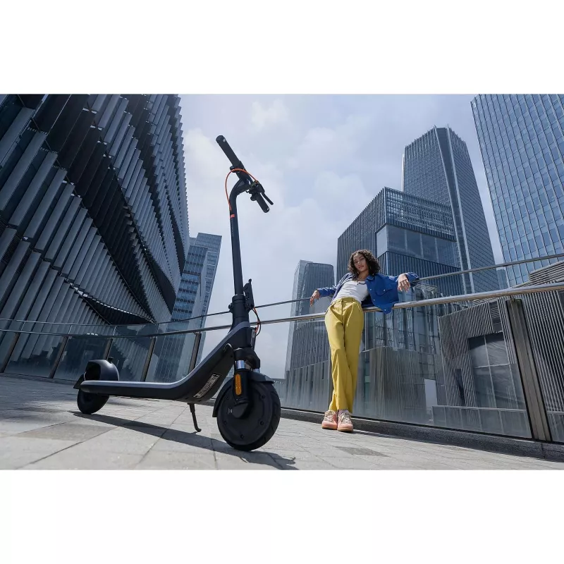 Elektrická kolobežka Ninebot Segway E2 Plus E II by Segway — mestská elektrická kolobežka pre dochádzajúcich