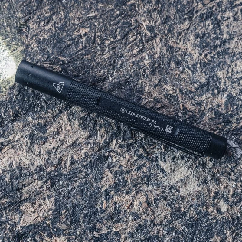 Ledlenser P4 LED perová baterka, čierna