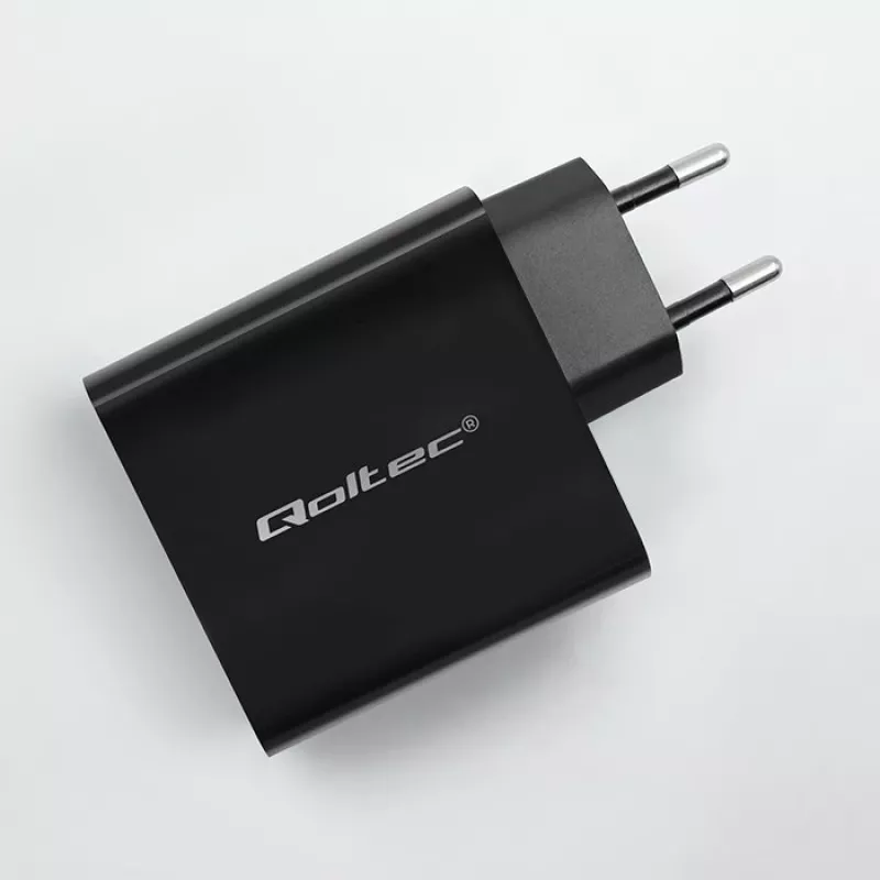 Qoltec 52380 Super Quick PD nabíjačka | 1xUSB-C | 1xUSB | 65W | 5-20V | 1,5-3,25A | čierna