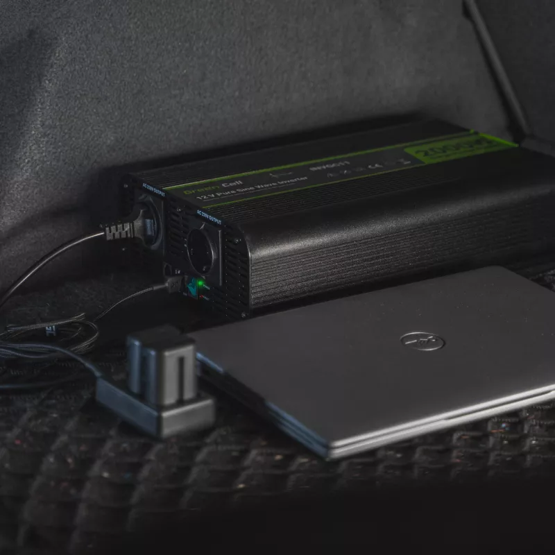 Napäťový menič 12V 150W/300W mod sin