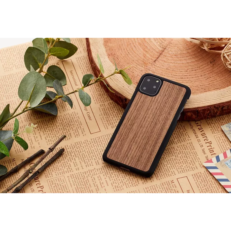 Puzdro na smartphone man and wood pre iPhone 11 Pro — čierny orech