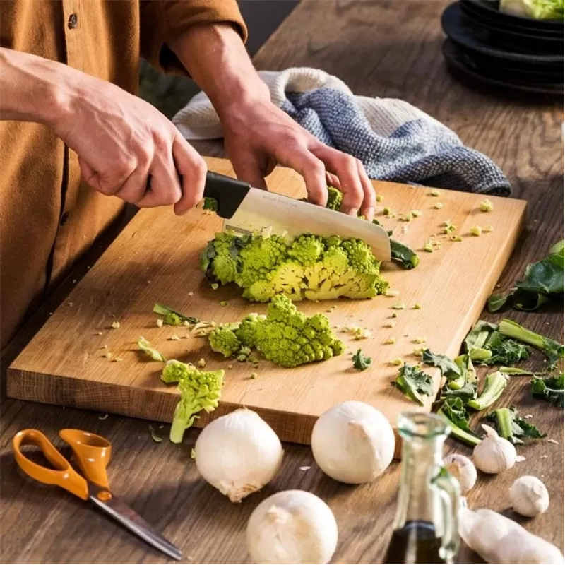 Fiskars 1051761 kuchynský nôž nehrdzavejúca oceľ 1 kus Santoku nôž