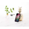 Ochranné puzdro na smartphone iKins pre iPhone 11 Pro s dizajnom vodných kvetov, čierna
