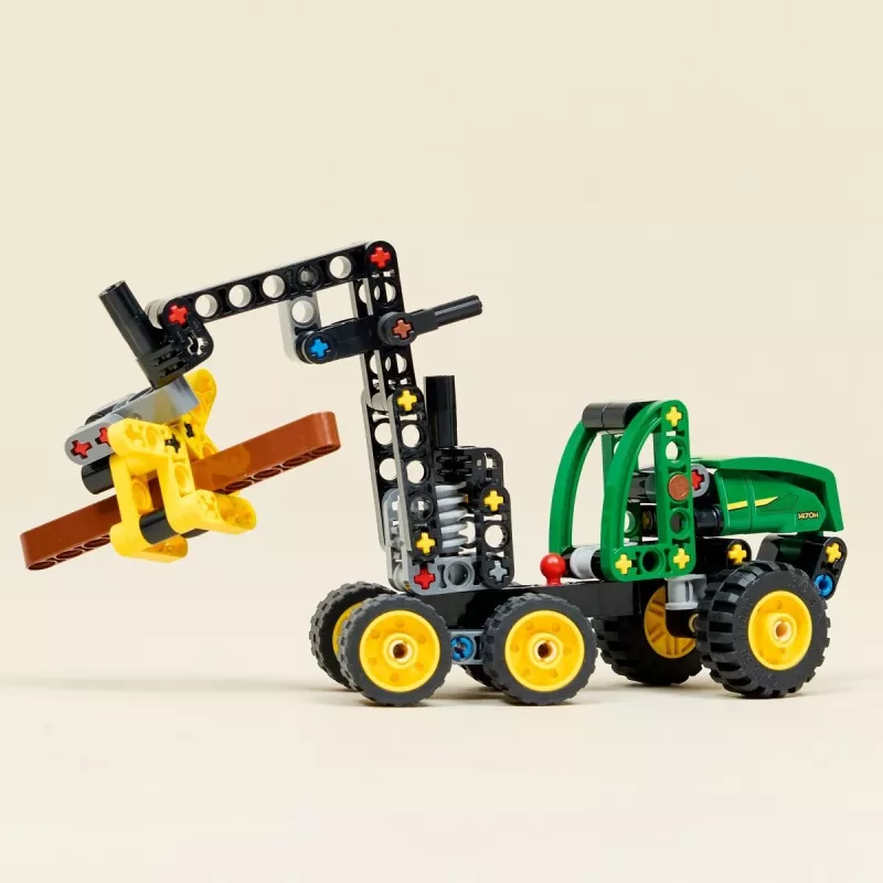 LEGO TECHNIC 42218 John Deere 1470H Kombajn na ťažbu dreva