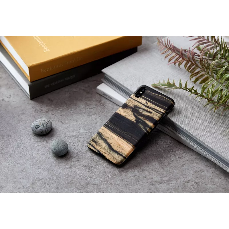 Puzdro na telefón man and wood pre iPhone XS Max – biely ebenový tón čierna