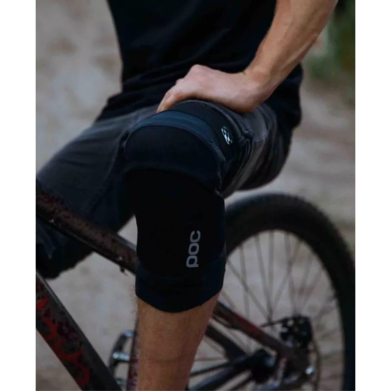Chrániče kolien POC Oseus VPD Knee — čierne, elastický materiál