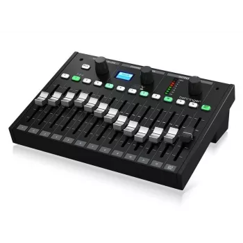 Digitálny osobný mixér OEM 0609-AAM86-EU1 kompaktný dizajn s USB konektivitou