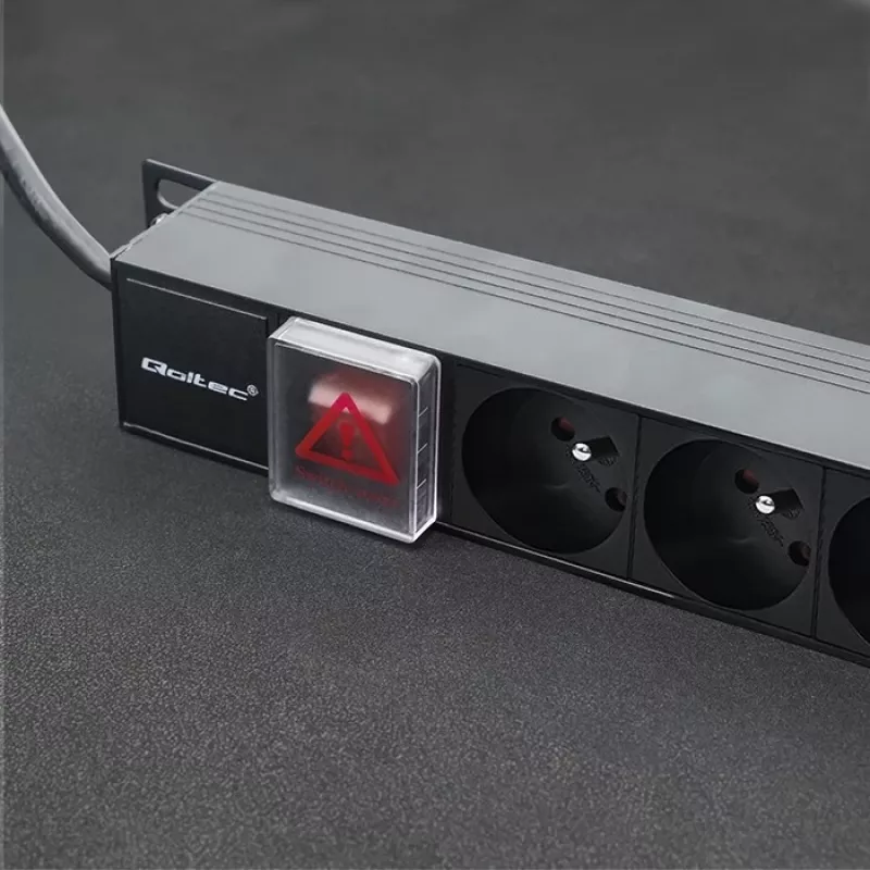 Zásuvkový blok pre RACK 16A PDU, 16xFRENCH, vertikálny
